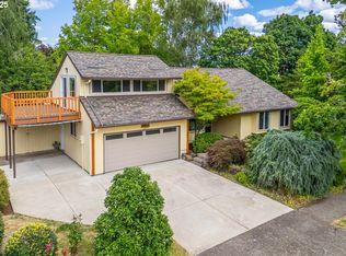9810 SW Robbins Dr, Beaverton, OR 97008