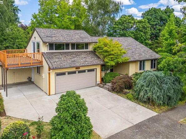 9810 SW Robbins Dr, Beaverton, OR 97008