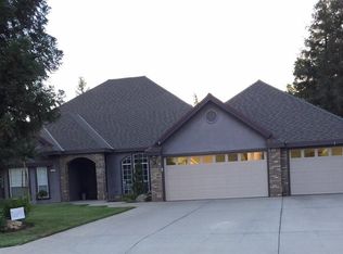 2842 Magnolia Ave, Clovis, CA 93611