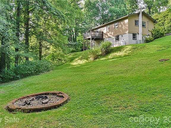 5th image of 63 Sharon Ln