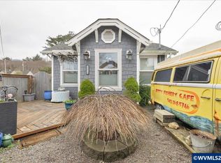 326 Highway 101 N, Rockaway Beach, OR 97136