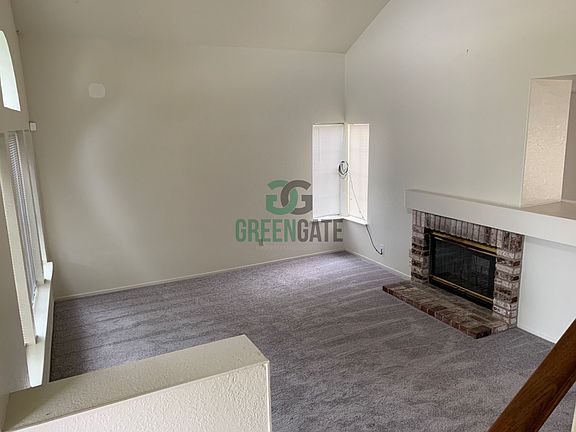 5th image of 515 Alden Glen Dr