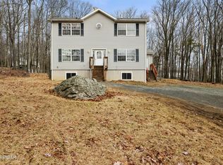 133 Crocus Ln, Milford, PA 18337