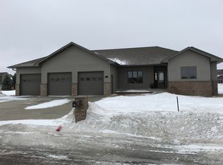 1313 17th St NE, Watertown, SD 57201