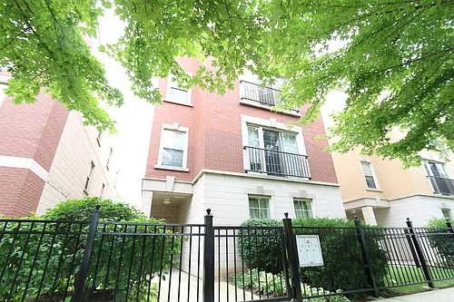 1029 S Lytle St #3 Photo 1 1029 S Lytle St #3 Photo 1