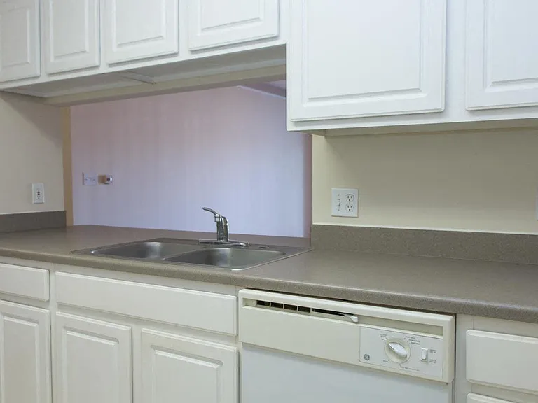 Northbrook Apartments — Photo 60