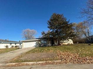 6864 N 85th St, Milwaukee, WI 53224