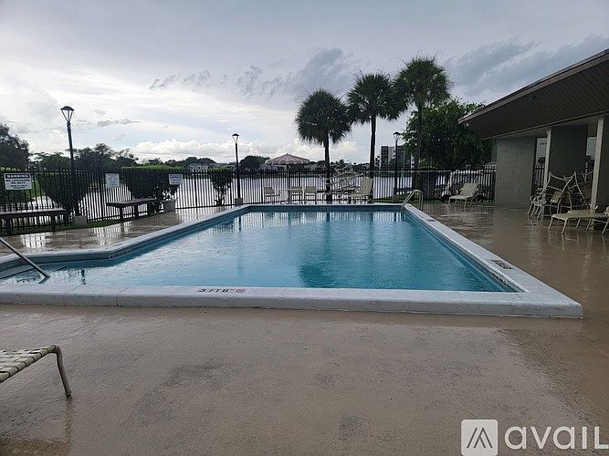 1st image of 10040 NW 9th Street Cir APT 201
