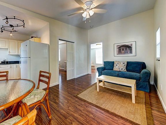 3rd image of 221 1/2 Greymon Dr