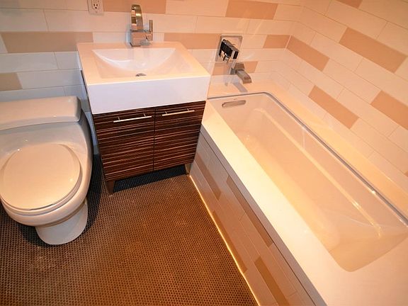 5th image of 37 Orient Ave #1