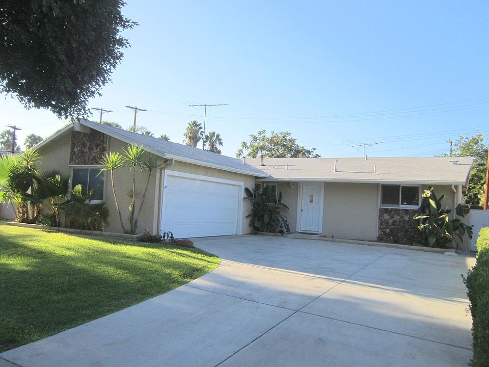 1st image of 23531 Friar St