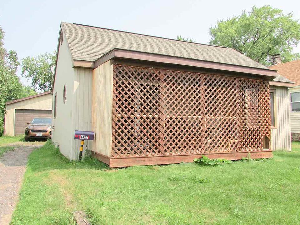 2nd image of 1427 Avenue C