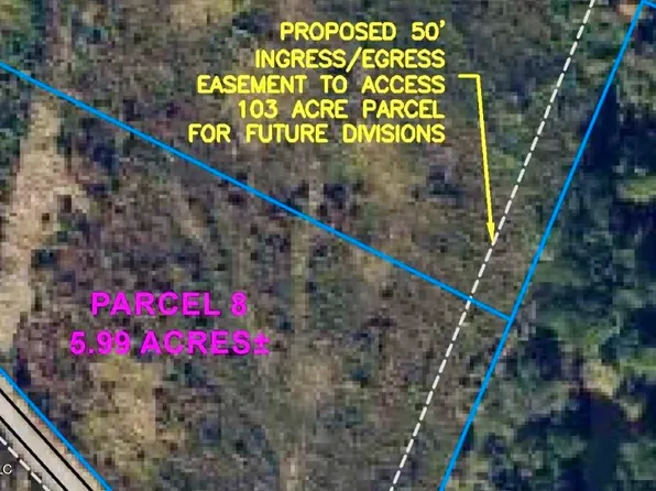 8 R Thompson Rd, Lumberton, MS 39455