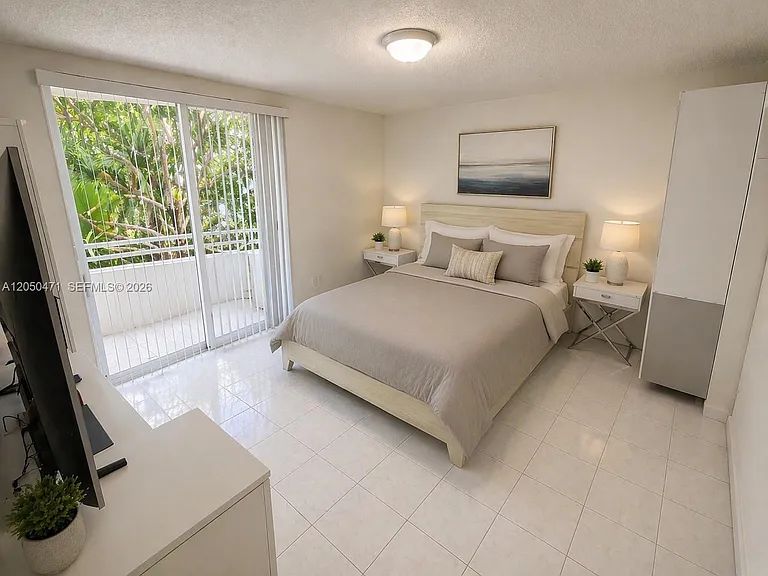 9156 Collins Ave #107 — Photo 7