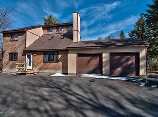 464 Minsi Trl W, Long Pond, PA 18334