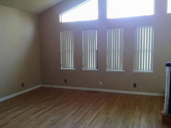 4th image of 3514 Patterson Way