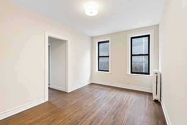 1st image of 337 W 21st St #4E