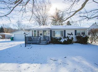 23724 Harrellson St, Macomb, MI 48042