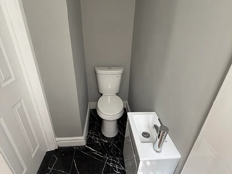 847-849 S 19th St #1L — Photo 5