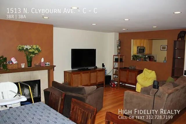 1513 N Clybourn Ave #C — Photo 15