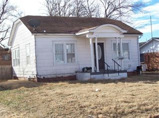 1909 W Maple Ave, Enid, OK 73703