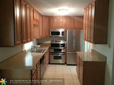 3rd image of 7102 NW 70th St