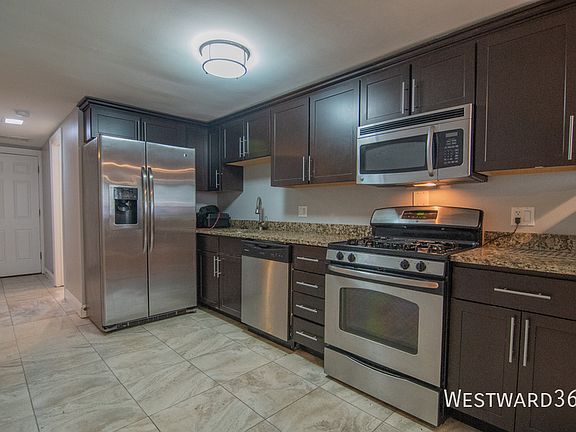 4th image of 2127 N Clark St #1