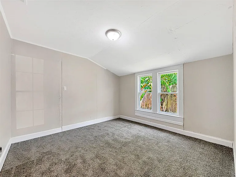304 Stimson St — Photo 18