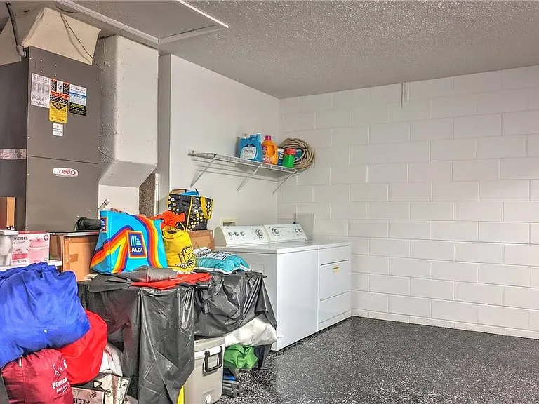 3087 Barbados Ln — Photo 11