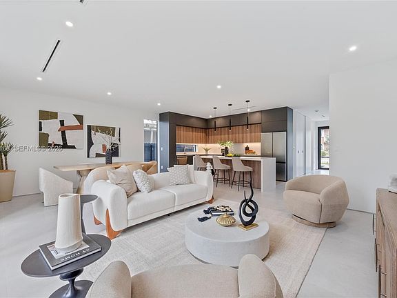 5th image of 2982 SW 2nd St