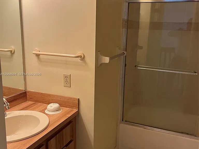 463 SE 14th St #463 — Photo 30
