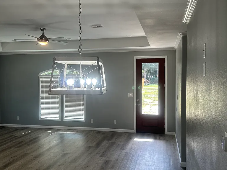 6599 Johnson Ln — Photo 5