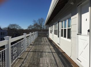 45 Lexington Ave APT 5, Gloucester, MA 01930