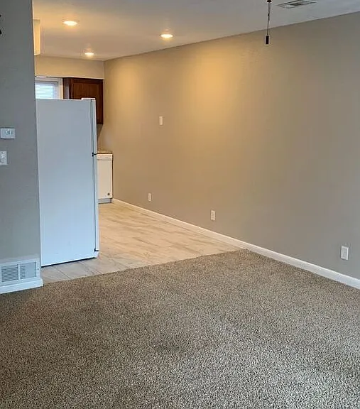 630 N 9th St #17 — Photo 14