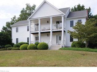 11 Bittersweet Dr, East Lyme, CT 06333