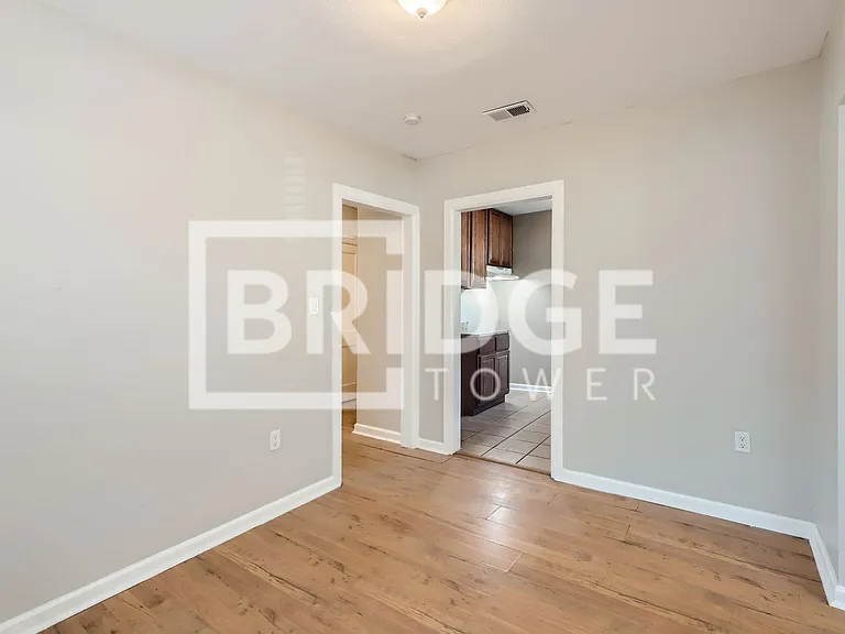 224 E Boyd St — Photo 5