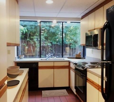 3rd image of 445 Garwood Way