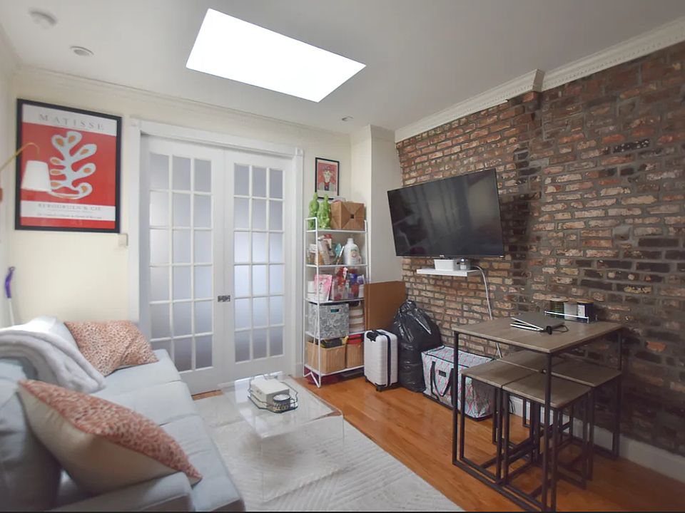 1st image of 7 Cornelia St APT 5B