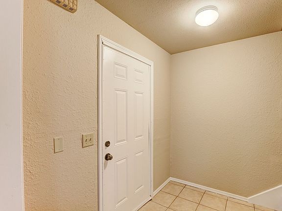 5th image of 7505 Knight Lake Dr