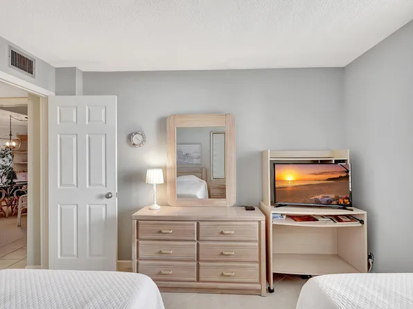 5059 N Highway A1a #804, Hutchinson Island, FL 34949