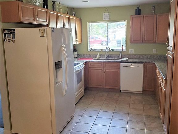 5th image of 4707 Larchmont Ct