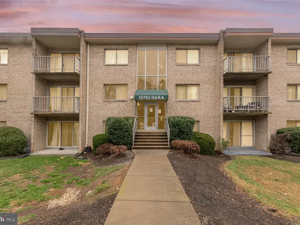 12703 Dara Dr APT 203, Woodbridge, VA 22192