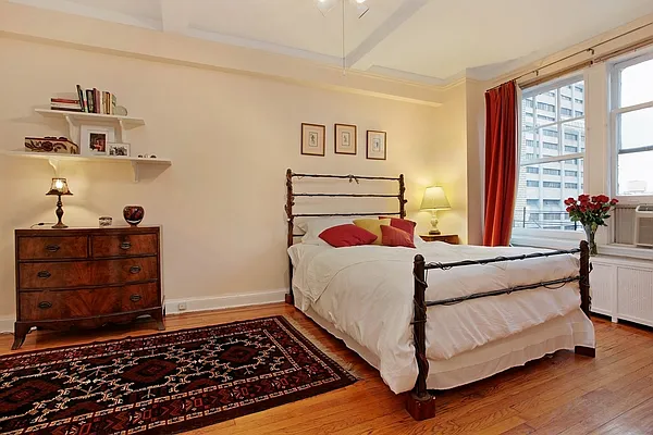 Sold by Corcoran | media 3