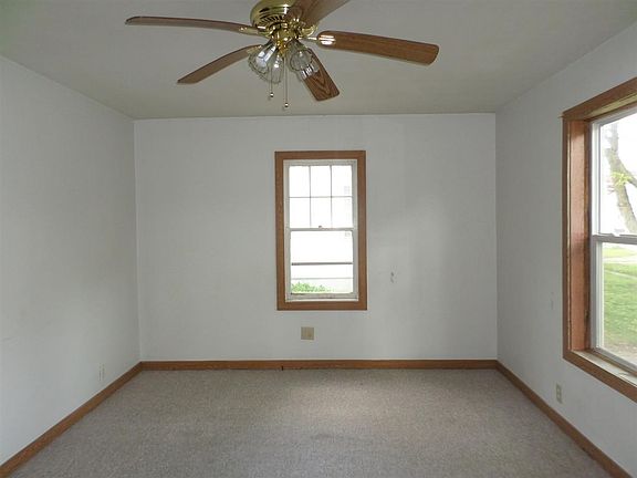 2nd image of 19755 Detroit Ave