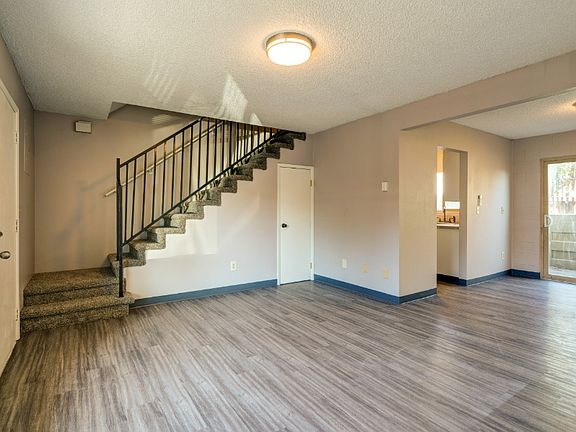5th image of 940 NW 2nd St APT 1