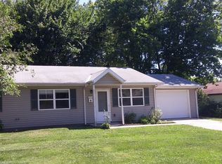 2402 El Tivoli Dr N, Saint Joseph, MO 64507