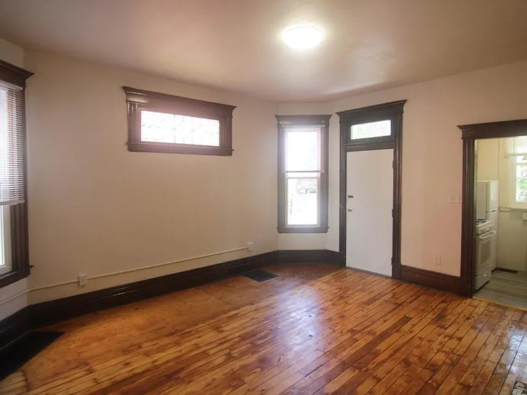 424 Franklin Ave #1 — Photo 16
