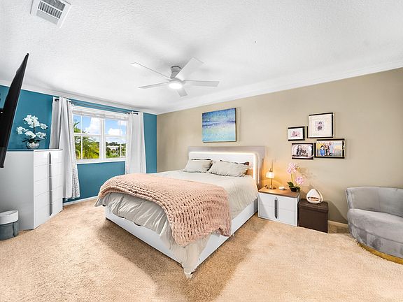 5th image of 3120 Cape Circle