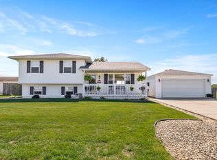602 W Jackson St, Hebron, IN 46341