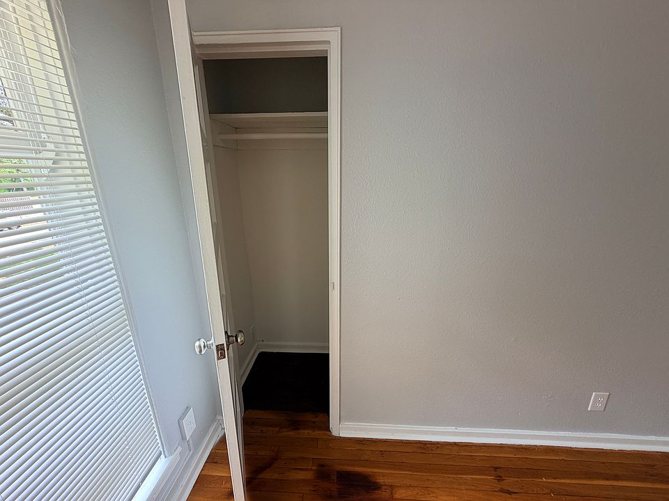 1st image of 3811 Parkway Dr APT C
